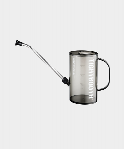 <img class='new_mark_img1' src='https://img.shop-pro.jp/img/new/icons5.gif' style='border:none;display:inline;margin:0px;padding:0px;width:auto;' />TIGHTBOOTH  LABEL LOGO WATERING CAN