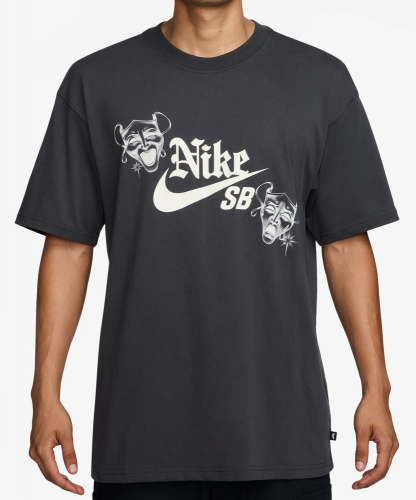 <img class='new_mark_img1' src='https://img.shop-pro.jp/img/new/icons5.gif' style='border:none;display:inline;margin:0px;padding:0px;width:auto;' />NIKE SB  HAYLEY TEEHJ0815-060