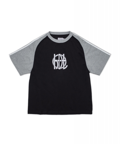 <img class='new_mark_img1' src='https://img.shop-pro.jp/img/new/icons5.gif' style='border:none;display:inline;margin:0px;padding:0px;width:auto;' />HODDLE LOGO WARPED JERSEY TEE BLACK</p>