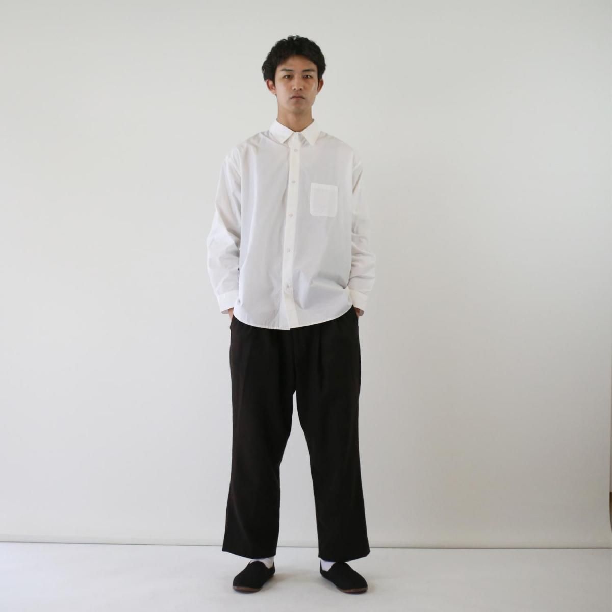 美品 EEL (iz) M 陶器のボタン シャツ 長袖 白無地 コットン 陶器ボタンのシャツ - EEL Products Online Store