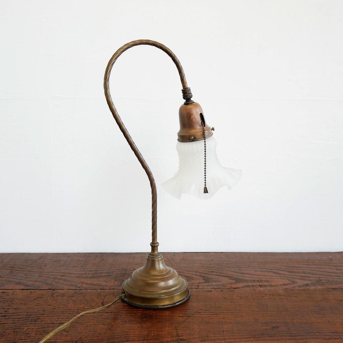 アンティーク☆ガラスシェード テーブルランプ 磨りガラスランプシェード欠けあり アンティーク☆ガラスシェード テーブルランプ 磨りガラスランプ