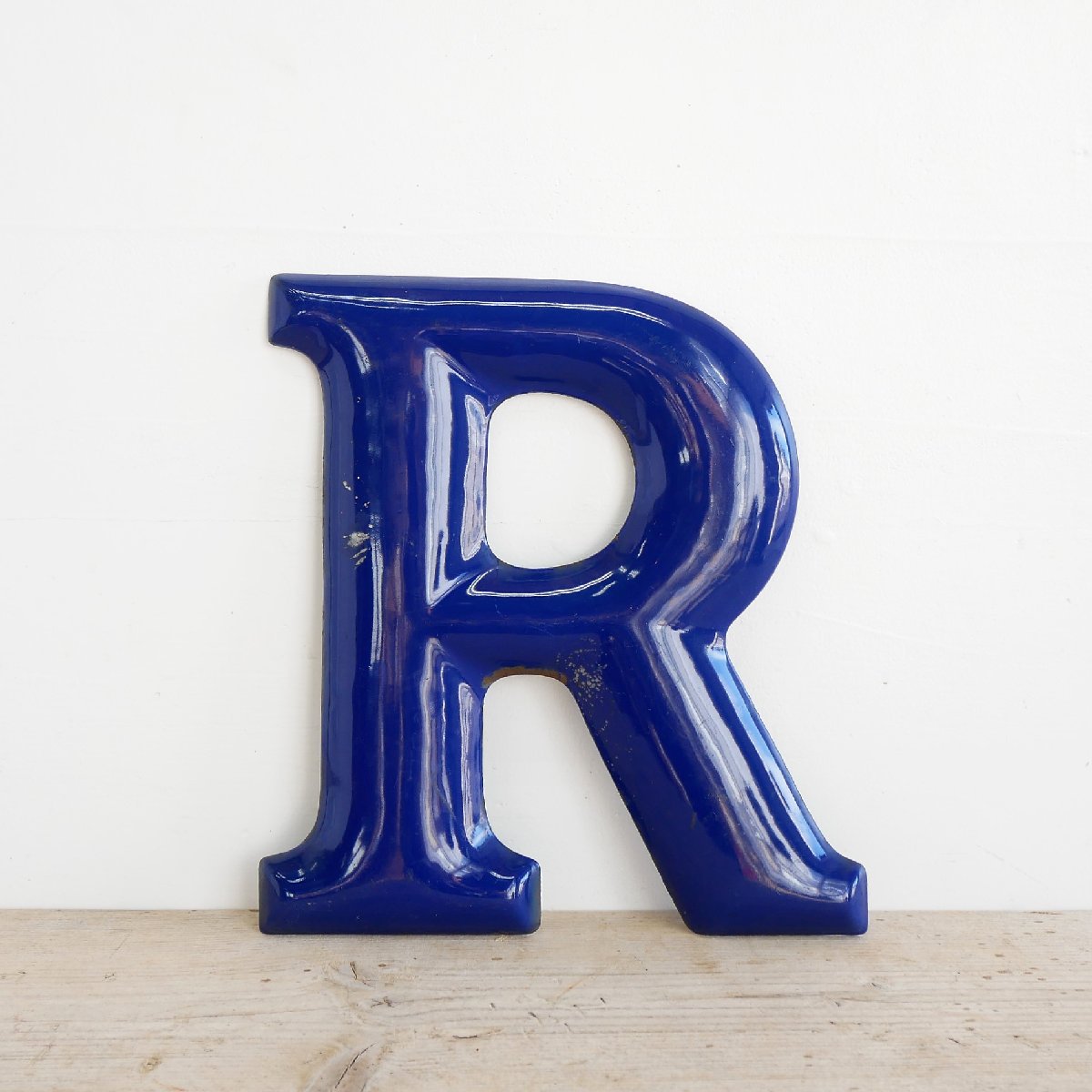 ヴィンテージ ホーロー製 アルファベットサイン【R】 アメリカ 壁掛け