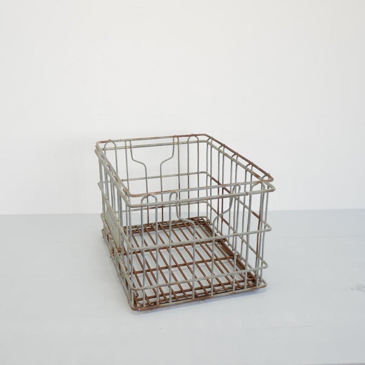 米国製ミルククレートワイヤーバスケット