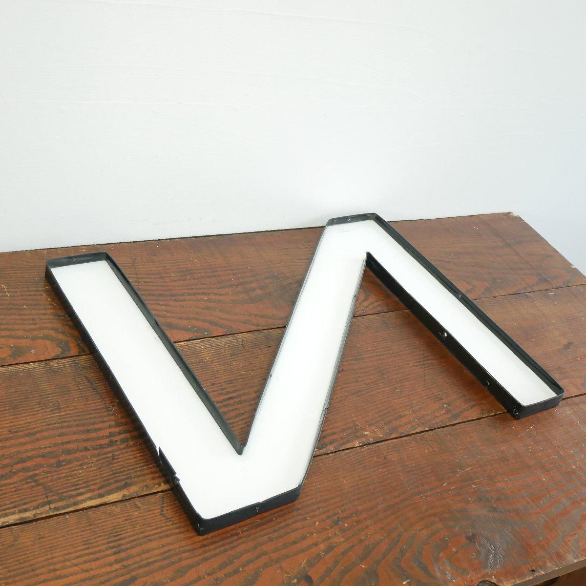 アメリカ ヴィンテージ 立体看板 アルファベット 【N】大文字 白