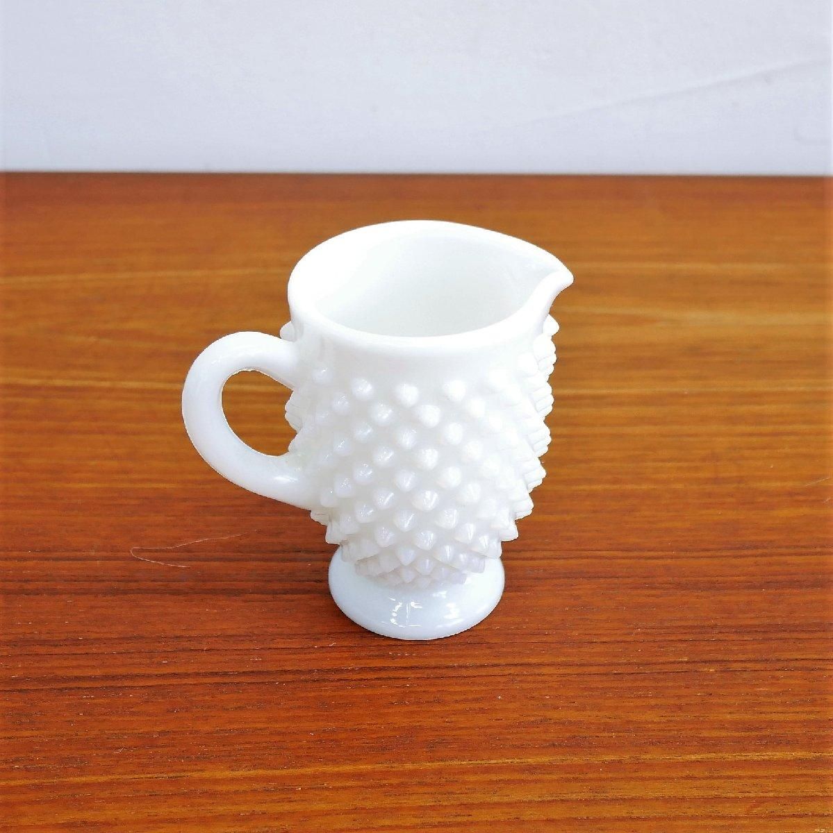 アメリカンヴィンテージ、フェントン、ホブネイル フェントン（Fenton）ミルクガラス ホブネイル 花瓶 フラワー