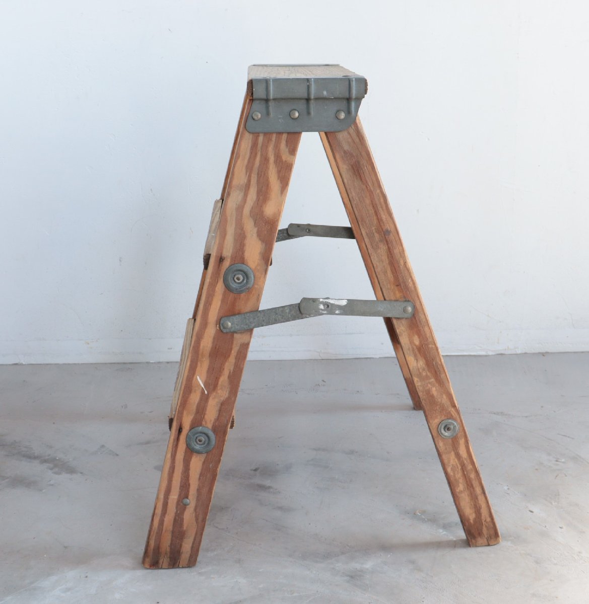 アメリカ ヴィンテージ 3段 脚立 木製ラダー ディスプレイ 店舗什器 