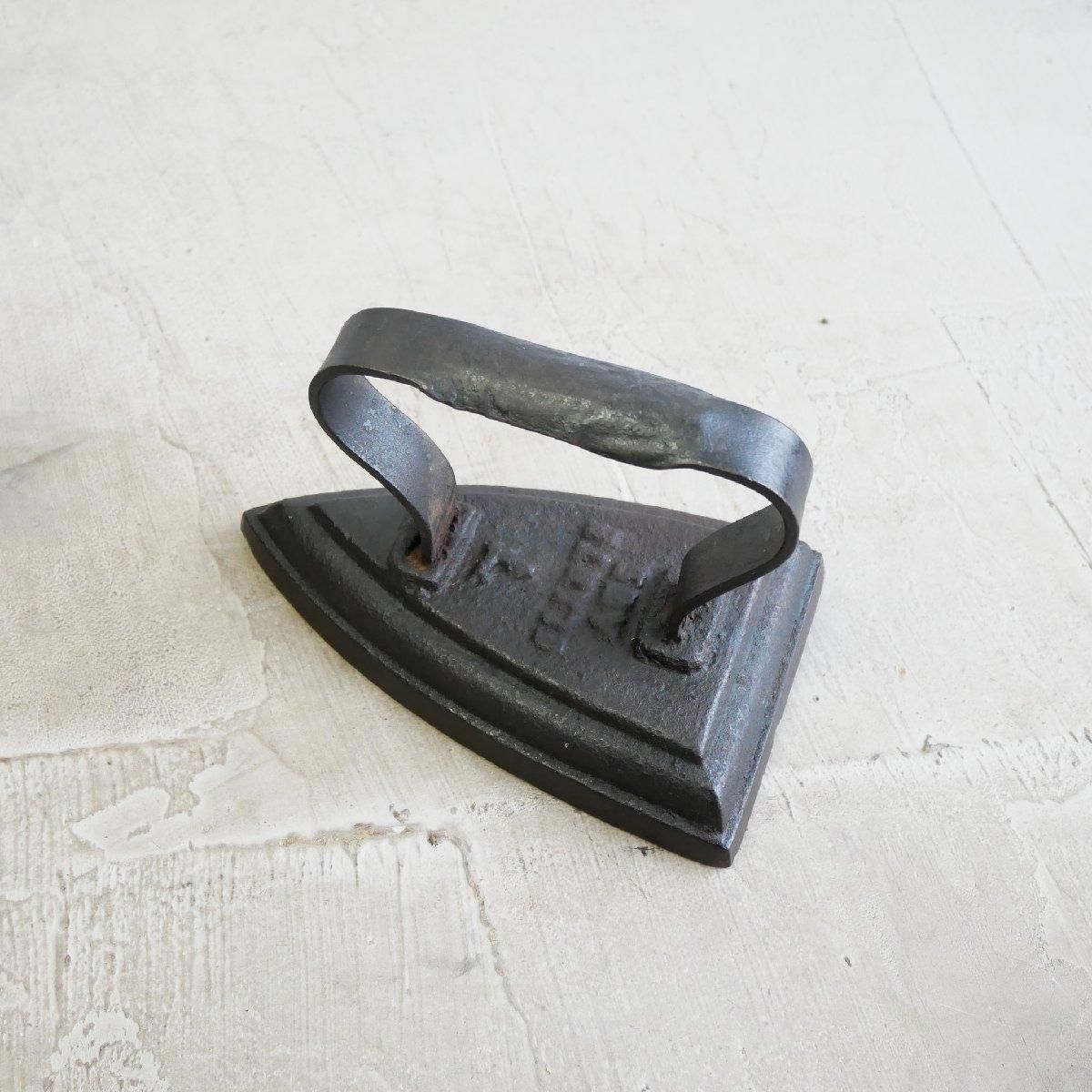 アイロン　レトロ アメリカ アンティーク 鉄製アイロン プリミティブ 鉄小物