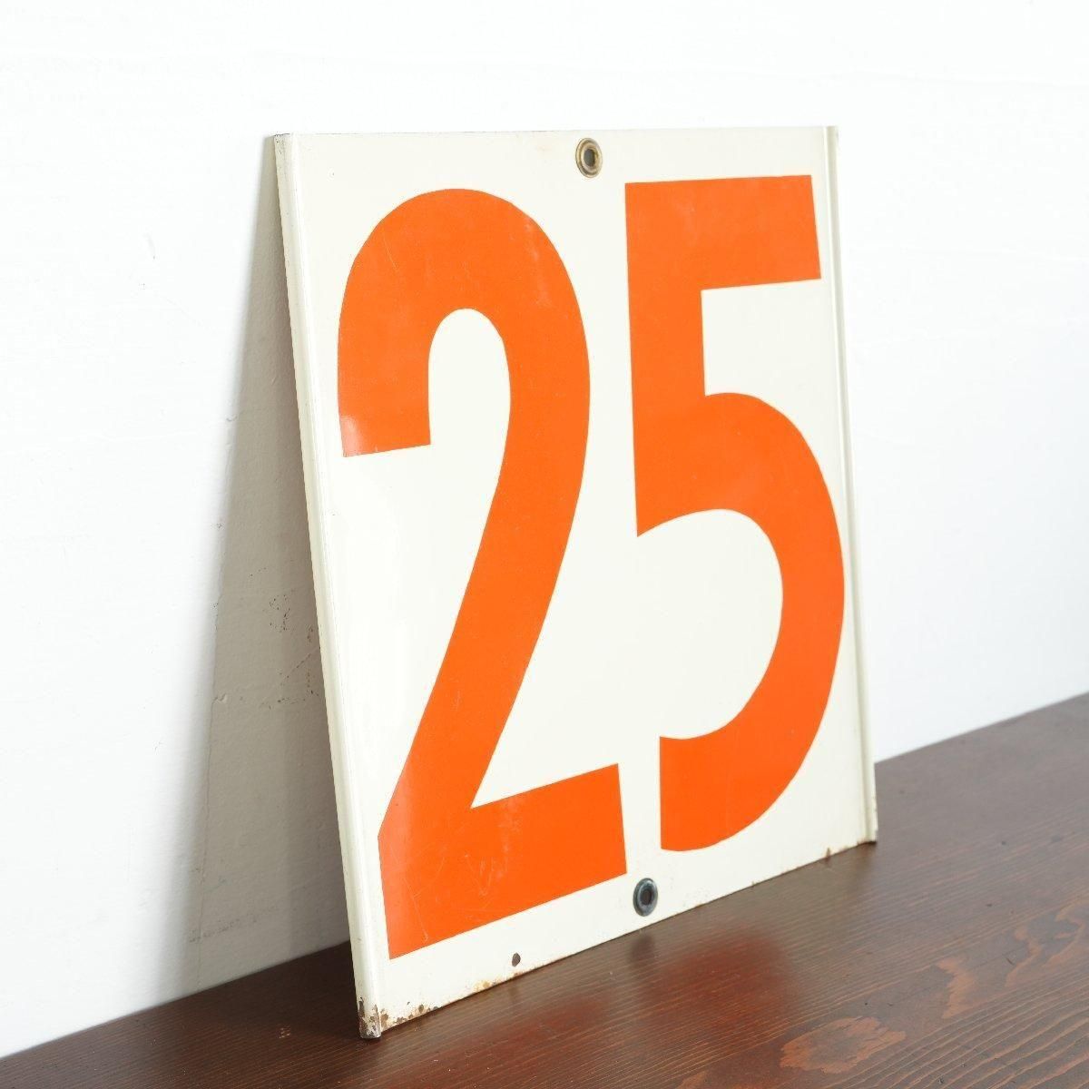 看板 - アメリカのヴィンテージ・アンティークの家具、雑貨