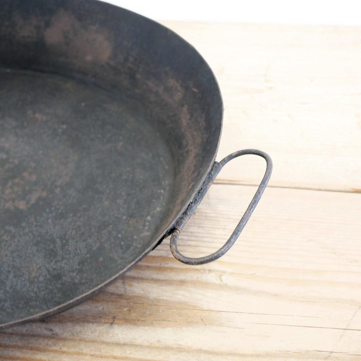 アンティーク　古いアイアンのバケツ/鉄のつるべ 　　鉢カバー　 古家具　ビン　缶 アンティーク 古いアイアンのバケツ/鉄のつるべ 鉢カバー 古家具