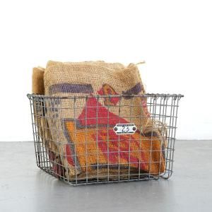 鉄カゴ - アメリカのヴィンテージ・アンティークの家具、雑貨