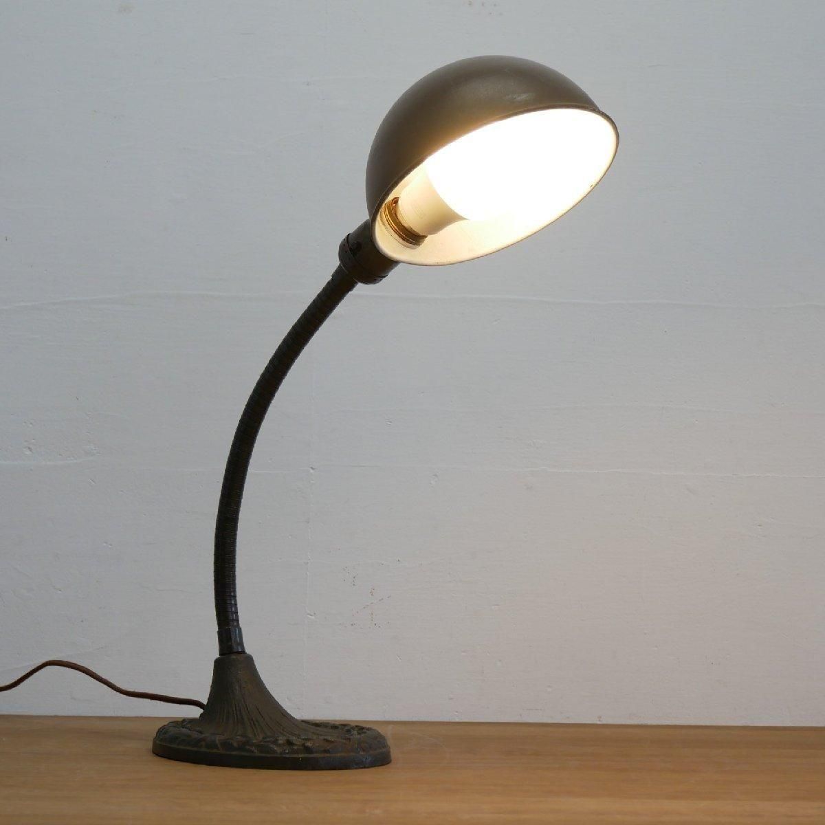 アメリカのヴィンテージ・アンティークのデスクライトを販売の通販