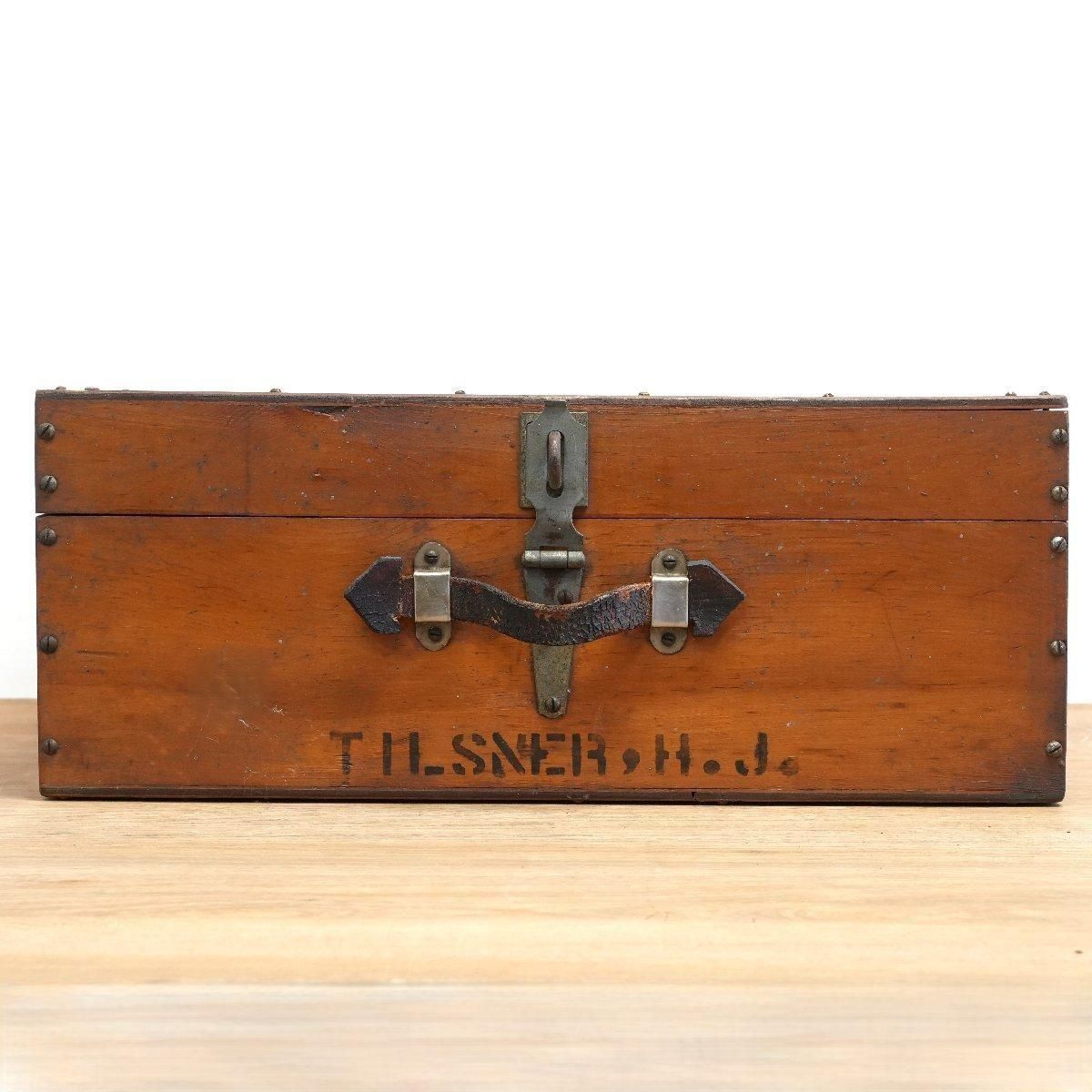 アメリカのヴィンテージ・アンティークの木箱・鉄カゴを販売の通販