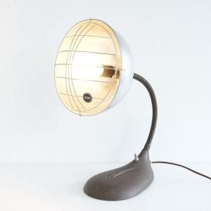 アメリカのヴィンテージ・アンティークのデスクライトを販売の通販