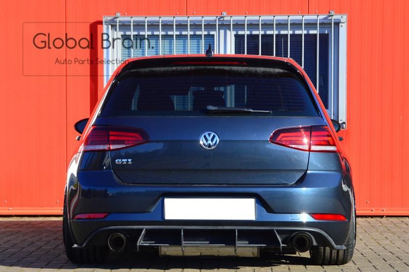 フォルクスワーゲン ゴルフ 7.5 GTI リア センター