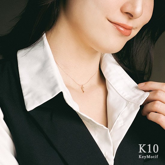 女性へのプレゼント 心葉 ダイヤモンド 百合の紋章 キーネックレス K10 ...