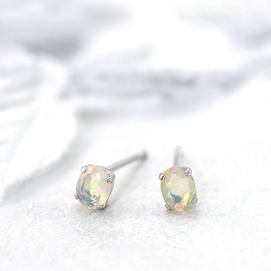 10月誕生石のアクセサリー K18 エチオピア産オパール ピアス 10