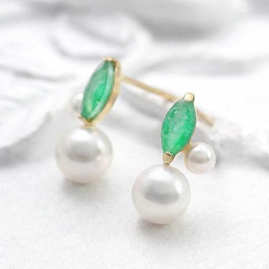 アクセサリーのプレゼント K18YG エメラルド＆アコヤ真珠 誕生石