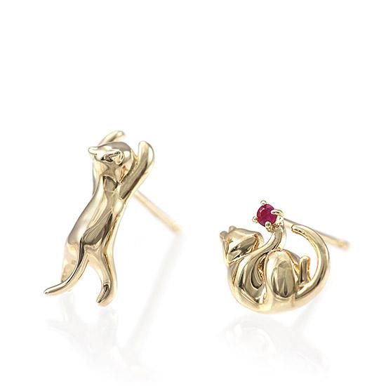 7月誕生石のアクセサリー K10YG ルビー 7月の誕生石 猫ピアス 10