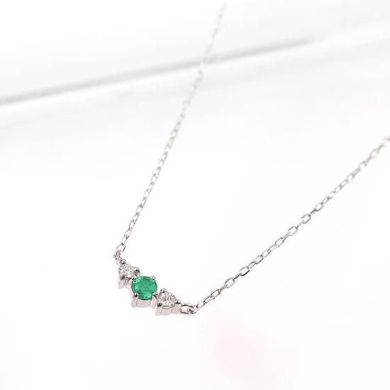 誕生日プレゼント K10WG ダイヤモンド＆エメラルド ネックレス