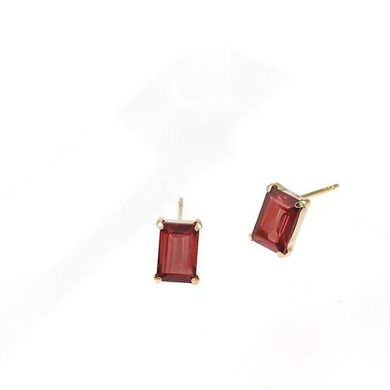 1月誕生石のアクセサリー K18YG ガーネット ピアス 1月の誕生石