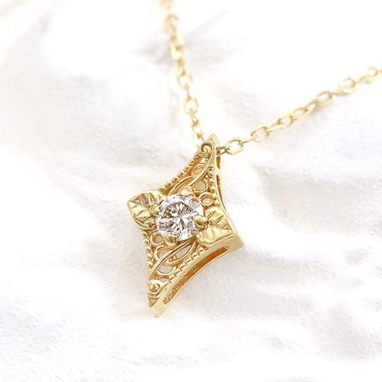女性へのプレゼント K18 心葉 ダイヤモンド 0.1ct 葵×菱形 女性へのプレゼント K18 心葉 ダイヤモンド 0.1ct 葵×菱形