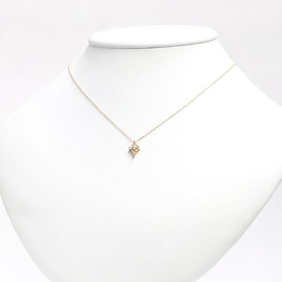 女性へのプレゼント K18 心葉 ダイヤモンド 0.1ct 葵×菱形 女性へのプレゼント K18 心葉 ダイヤモンド 0.1ct 葵×菱形