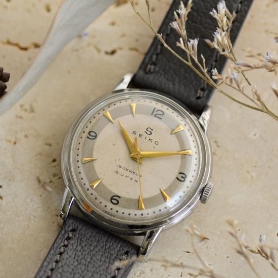 セイコー SEIKO・手巻き・1956年製[ラウンドケース セイコー SEIKO・手巻き・1956年製[ラウンドケース