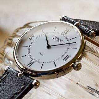 <img class='new_mark_img1' src='https://img.shop-pro.jp/img/new/icons47.gif' style='border:none;display:inline;margin:0px;padding:0px;width:auto;' />Van Cleef & Arpels ヴァンクリーフ&アーペル｜手巻き・1993年代製｜メンズアンティーク時計
