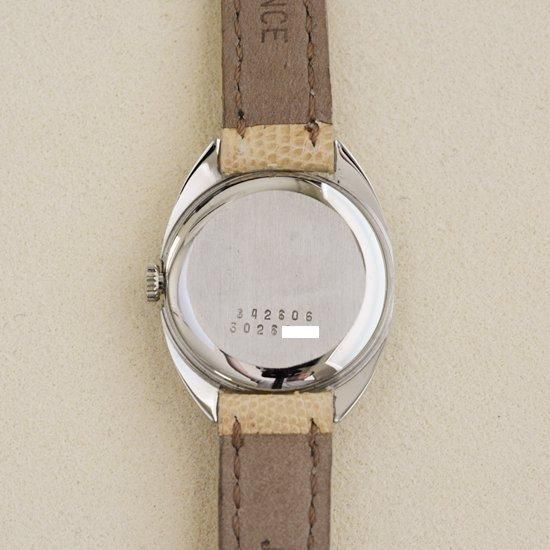 ユニバーサルジュネーブ UNIVERSAL GENEVE｜オーバル｜手巻き