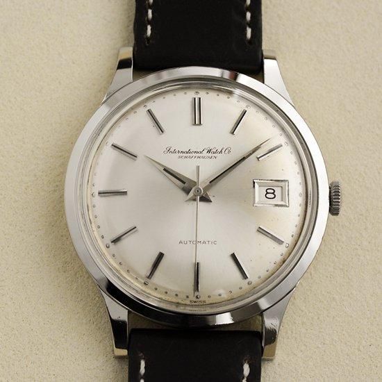 インターナショナルウォッチカンパニー IWC｜筆記体ロゴ