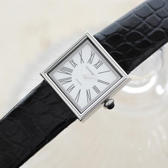 【非売品】CHANEL シャネル マドモアゼル 時計 ノベルティ ビューマスター 非売品】CHANEL シャネル マドモアゼル 時計 ノベルティ ビュー