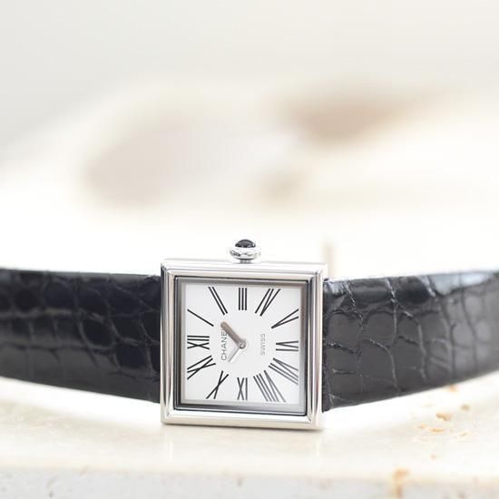 【非売品】CHANEL シャネル マドモアゼル 時計 ノベルティ ビューマスター 非売品】CHANEL シャネル マドモアゼル 時計 ノベルティ ビュー