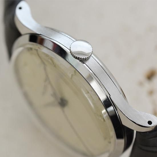 インターナショナルウォッチカンパニー IWC｜筆記体ロゴ ラウンド