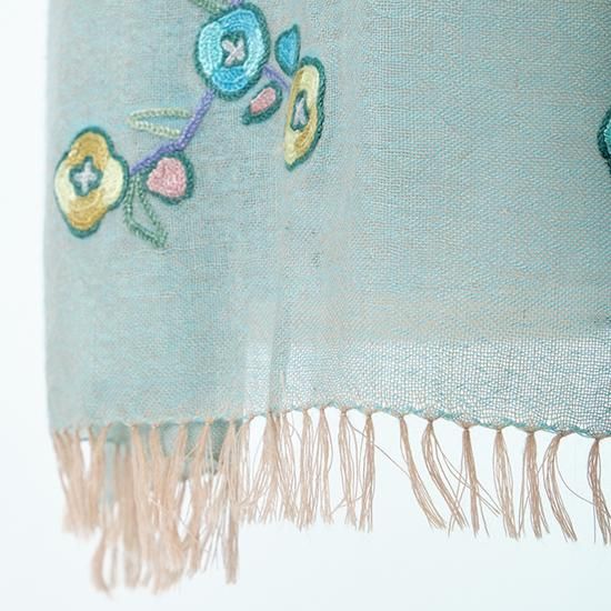 小花柄 薄手ウール&シルク アリー手刺繍ストール 40cm×175cm 小花柄 薄手ウール&シルク アリー手刺繍ストール 40cm×175cm