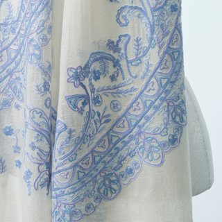 【送料無料】薄手ウール&シルク アリー手刺繍ストール 60cm×190cm(ホワイト/ライトブルー)