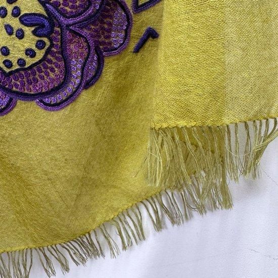 薄手ウール&シルク アリー手刺繍ストール (オリーブ/パープル)S 薄手ウール&シルク アリー手刺繍ストール (オリーブ/パープル)S