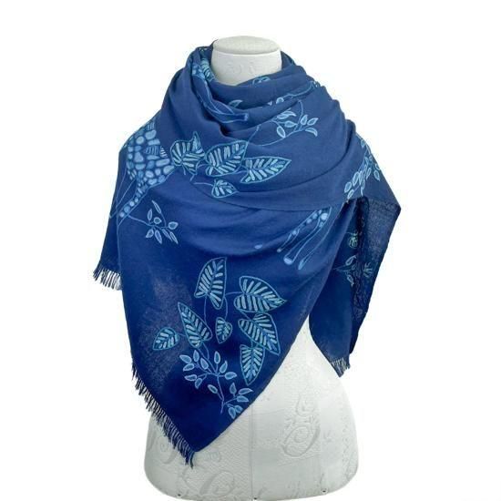 美品✨️レオナール○ストール○シルクウール○総柄○ボタニカル
