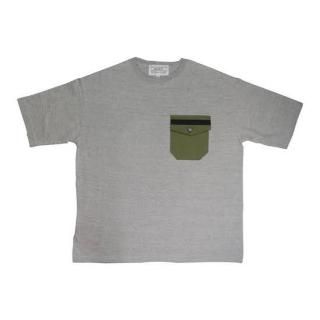 <img class='new_mark_img1' src='https://img.shop-pro.jp/img/new/icons38.gif' style='border:none;display:inline;margin:0px;padding:0px;width:auto;' />flap pocket T shirt