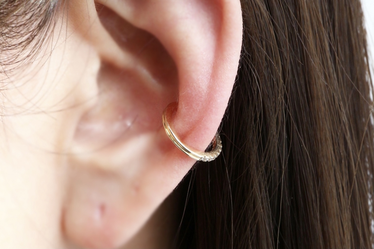 ヒロタカ Ear Cuff - Rose Gold-Black Diamondsバーニーズニューヨーク 