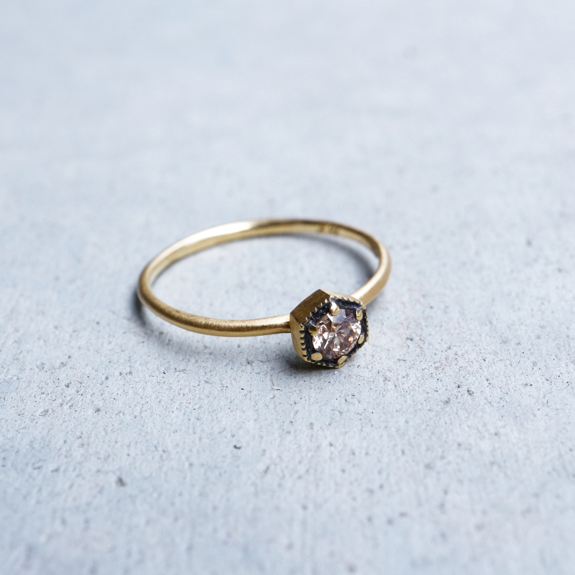 SATOMI KAWAKITA (サトミカワキタ) 3.5mm BROWN Diamond Hexagon SATOMI KAWAKITA (サトミカワキタ) 3.5mm BROWN Diamond Hexagon