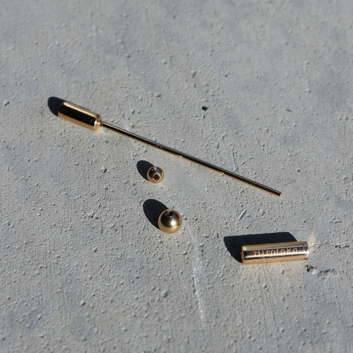 Hirotaka(ヒロタカ) Short Spear Earring | ゴールド ピアス Hirotaka(ヒロタカ) Short Spear Earring | ゴールド ピアス