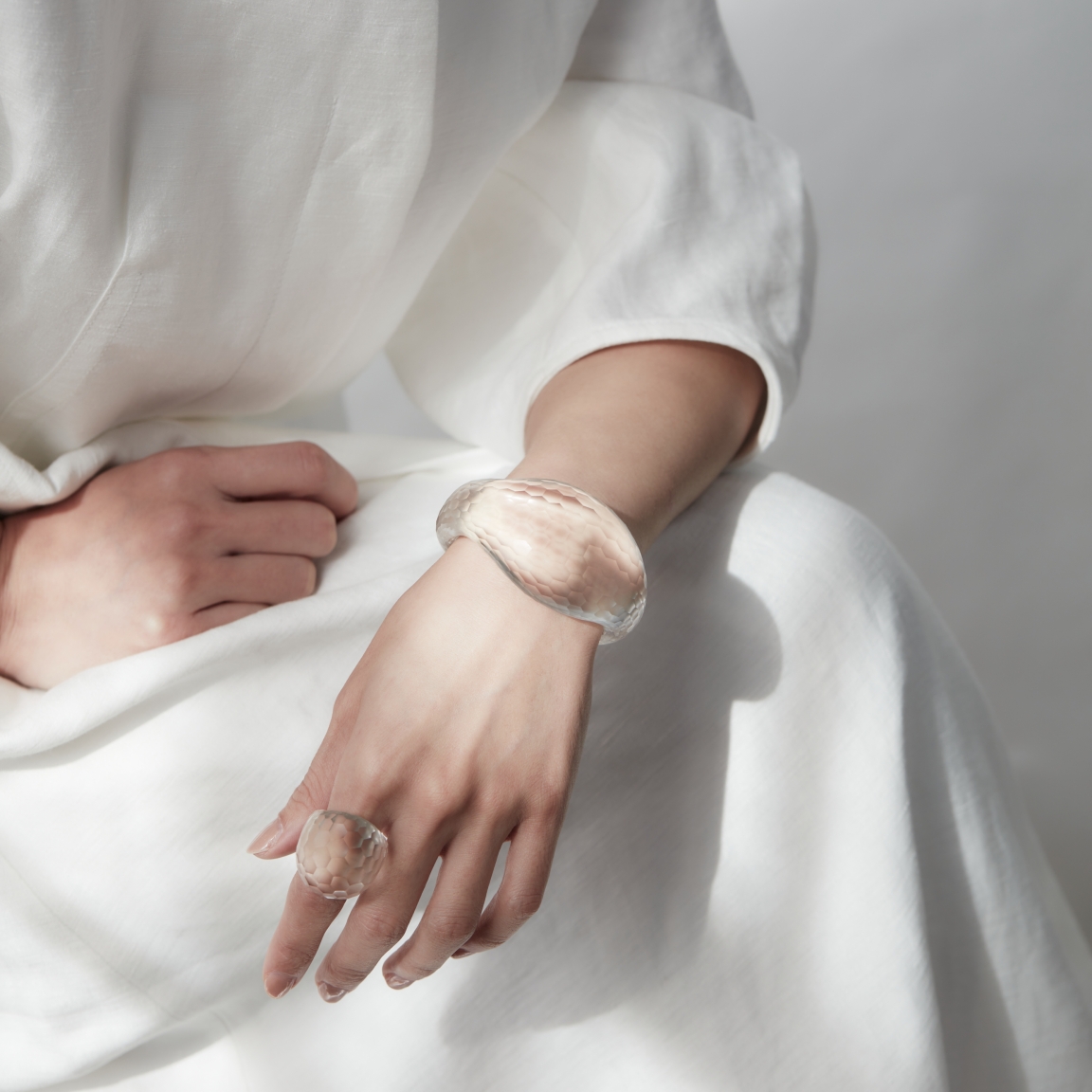 SIRI SIRI ( シリシリ ) KIRIKO Bangle | ガラス バングル - CULET 