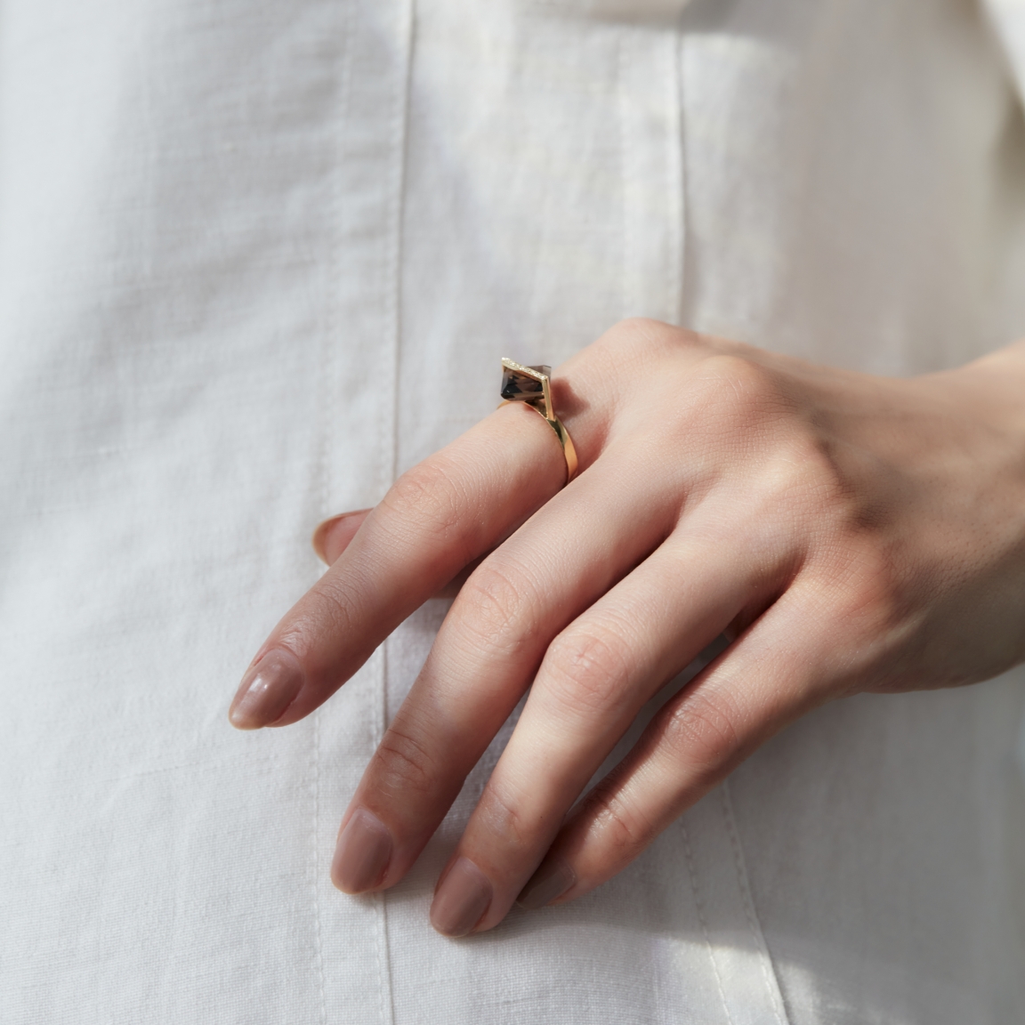 januka(ヤヌカ) BAND RING Smoky Quartz | スモーキークォーツ januka(ヤヌカ) BAND RING Smoky Quartz | スモーキークォーツ