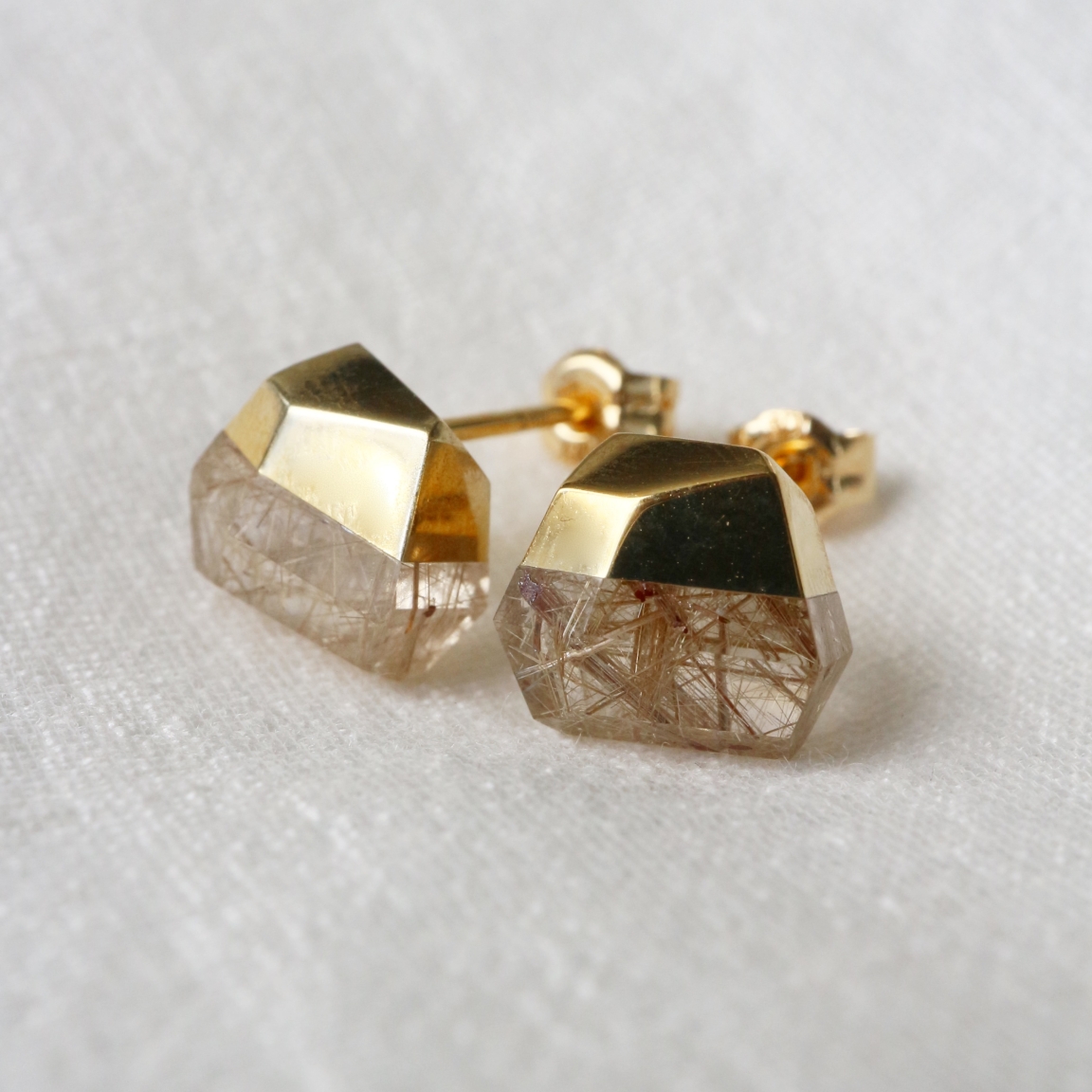 bororo(ボロロ) Rutile Quartz Rock Earrings bororo(ボロロ) Rutile Quartz Rock Earrings