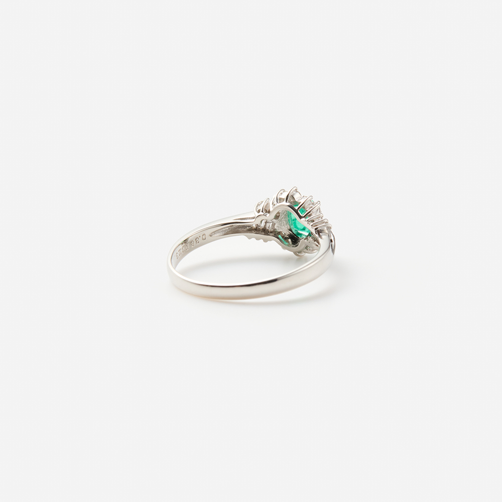 Vintage Collection (ビンテージコレクション) Emerald Diamond Ring
