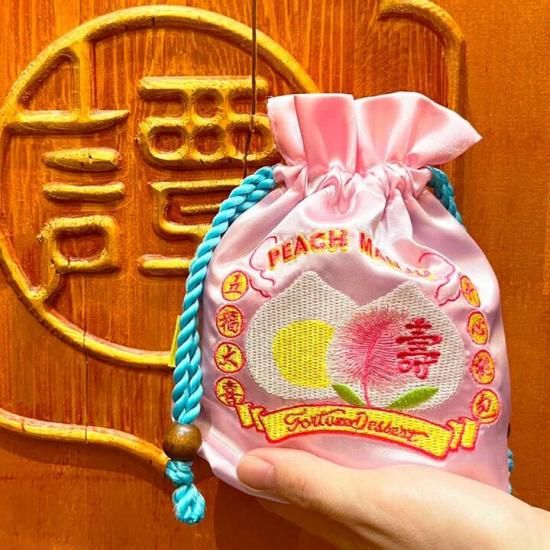 中国桃饅頭刺繍巾着 | 巾着ポーチ - GIFT ZAKKA The pith