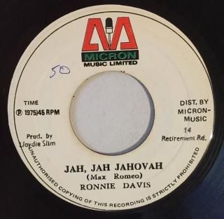 RONNIE DAVIS - JAH JAH JAHOVAH<img class='new_mark_img2' src='https://img.shop-pro.jp/img/new/icons25.gif' style='border:none;display:inline;margin:0px;padding:0px;width:auto;' />