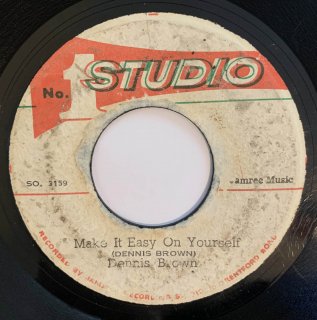 DENNIS BROWN - MAKE IT EASY ON YOURSELF