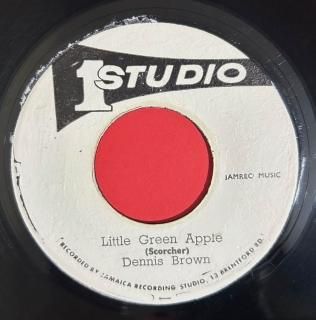 DENNIS BROWN - LITTLE GREEN APPLE