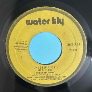 BERES HAMMOND - ONE STEP AHEAD